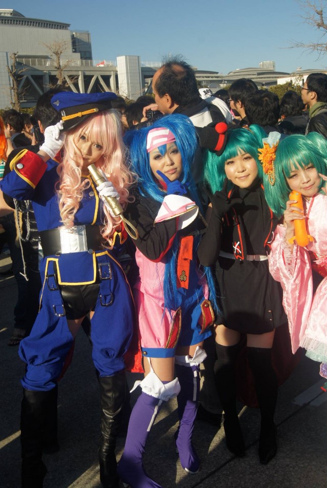 Фото с Comiket 81 /人◕ ‿‿ ◕人\
