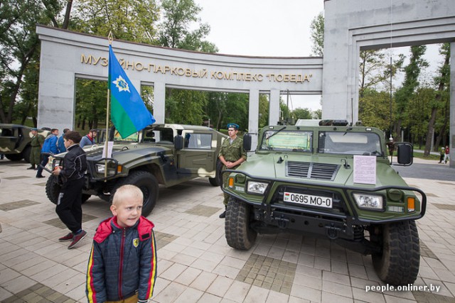 В Минске с размахом отметили День десантника