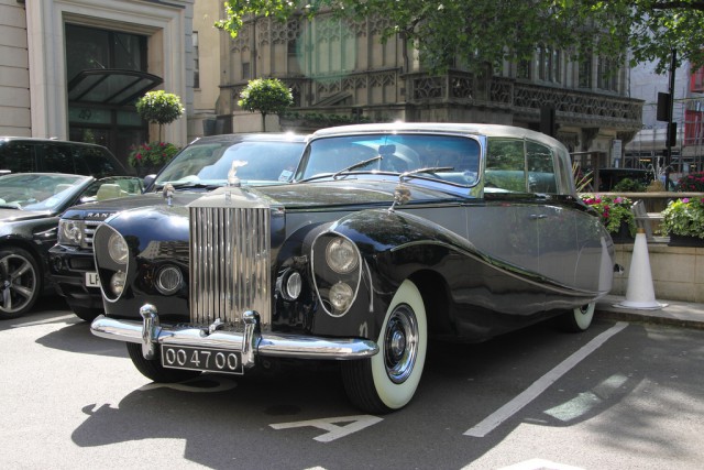 Rolls-Royce Silver Wraith