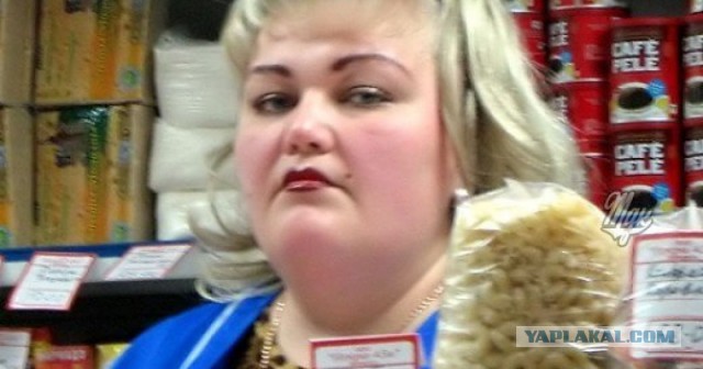 Заверните две! (Симпатичные работницы торговли)