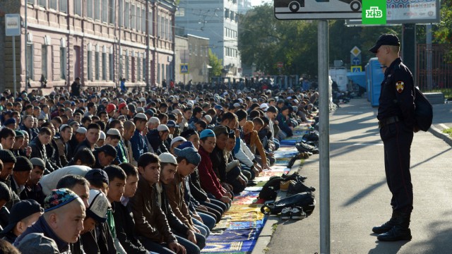 Типичное объявление в шведском подъезде
