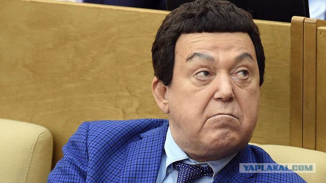 В 70-е эти мужские прически считались писком моды