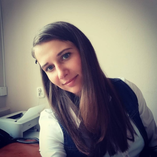 Офисные работницы