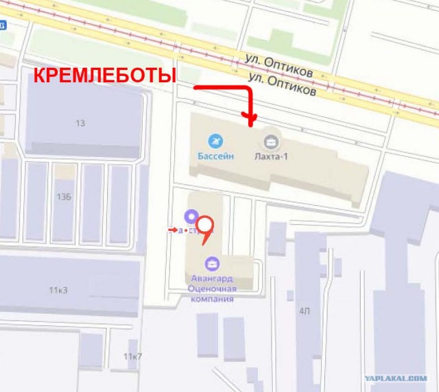 Навального доставили в Бабушкинский суд, где будет рассмотрено его дело о клевете на ветерана.