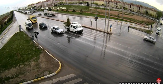 Пешики погибли в "причудливом" ДТП