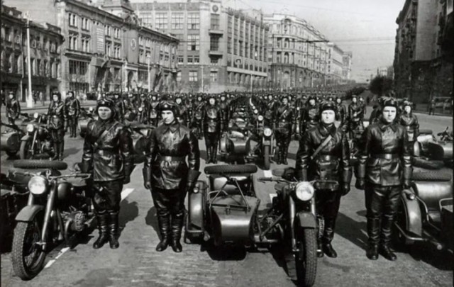 Фотографии из прошлого нашей страны - 28