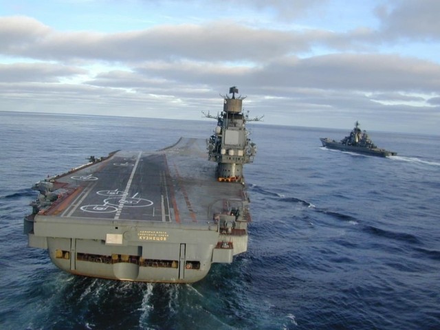 МиГ-29КУБ. Посадка на палубу, вид из кабины с переговорами