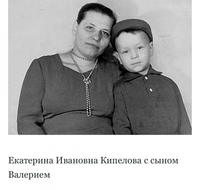 «Это было недавно, это было давно...»: 15 редких фотографий отечественных знаменитостей