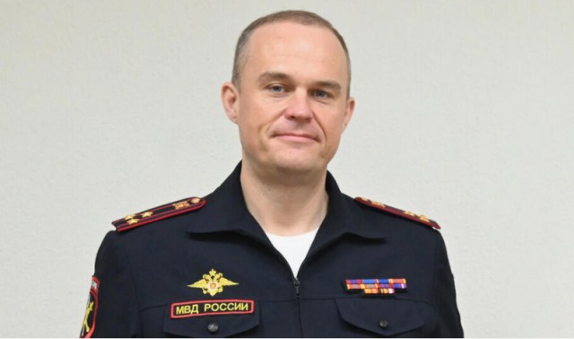 Лучший полицейский крышевал бизнес и промышлял "мертвыми душами"