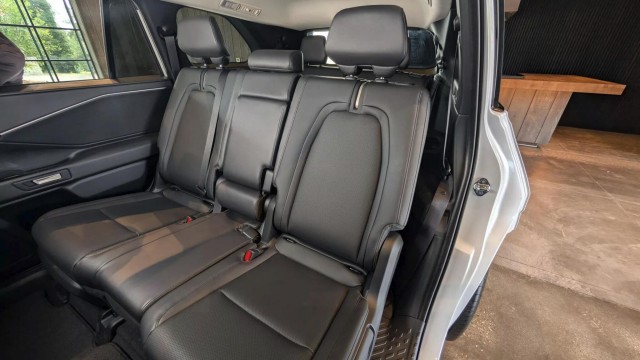 Представлен совершенно новый Toyota Highlander 2027 — теперь это электромобиль с запасом хода 500 км