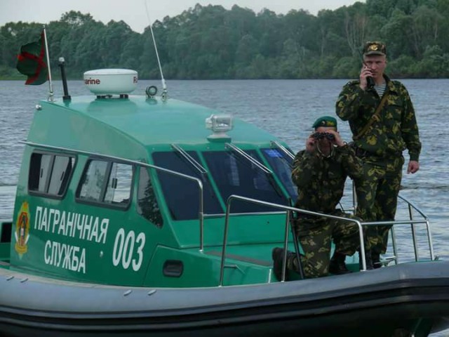 Зеленский запретил белорусским кораблям входить в море украины