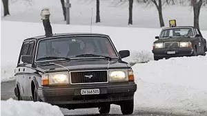 Про это уже писали все и не раз. Все, но не я. Послушайте и вы мою песню :)