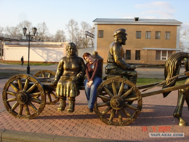 Необычные памятники