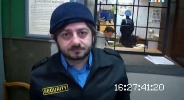 Охранник библиотеки стал интернет звездой.
