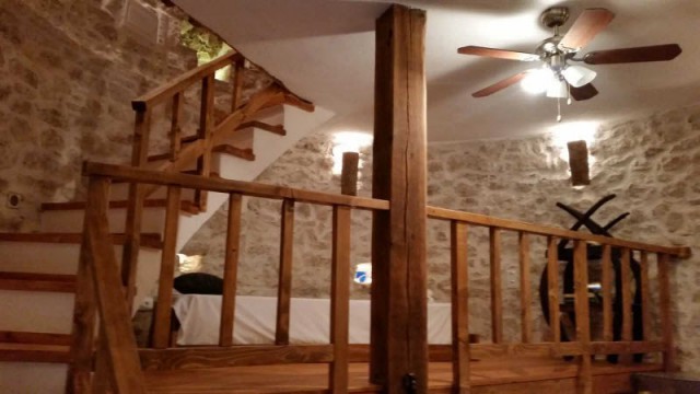 Небольшой дом в 250-летней башне на острове в Хорватии