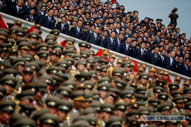 Северная Корея: парад в лицах