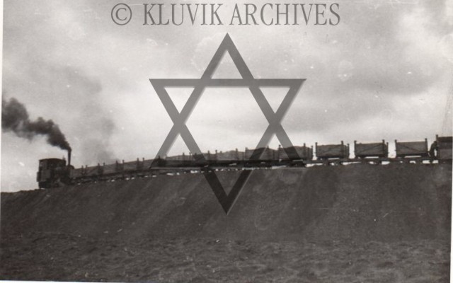 Концентрационный лагерь на территории шахты. много текста и фото 1941-1944