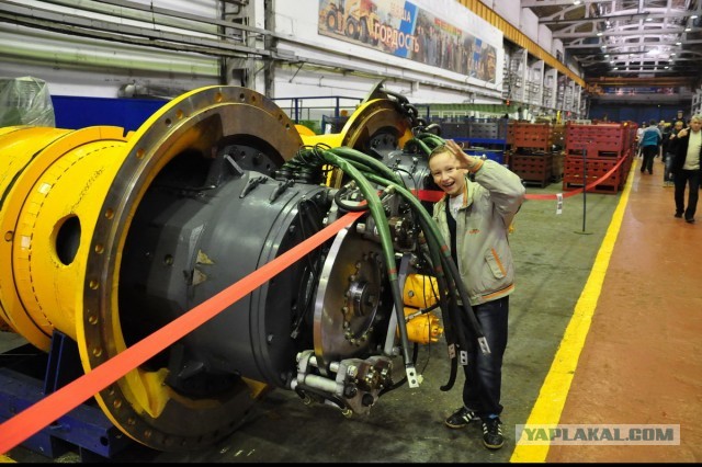 БЕЛАЗ-7558 работа противобуксовочной системы (ПБС)