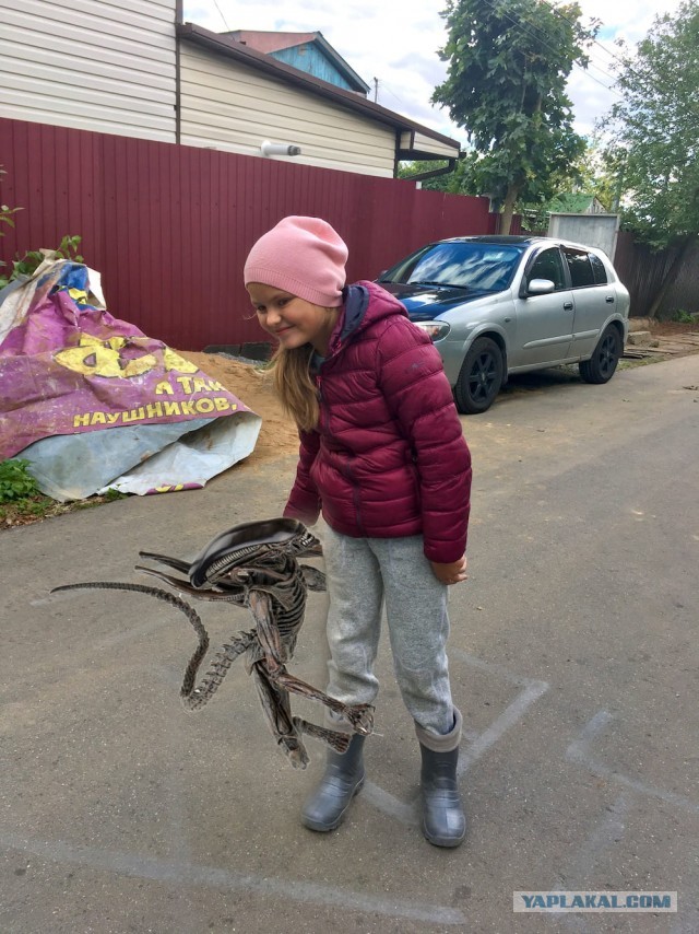 Девочка с кошечкой
