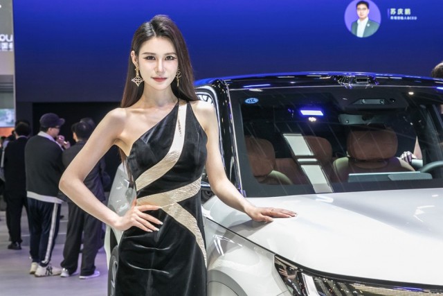 Девушки с выставки "Пекинский автосалон 2026"
