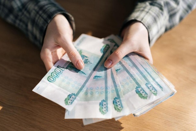 Средняя зарплата в Петербурге в апреле 2026 года достигла ₽128,509