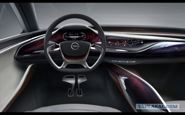 Невероятные автомобильные панели приборов