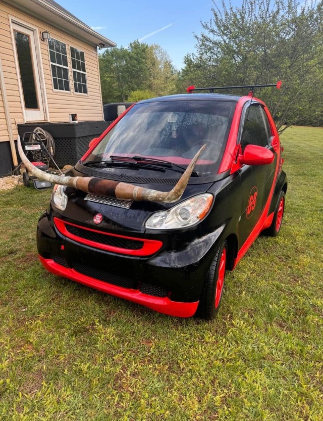 Креатив на грани: 15 фото абсурдных дизайнерских идей со специфическим исполнением