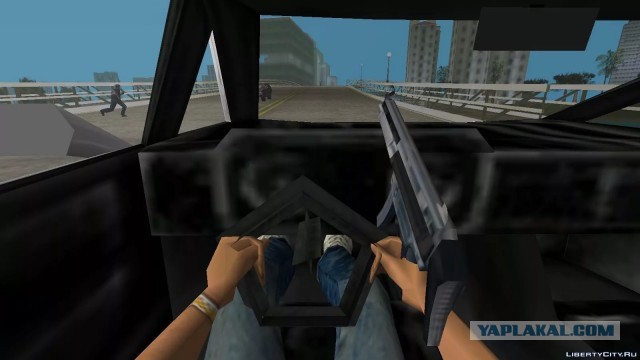 Cybertruck уже на улицах LA