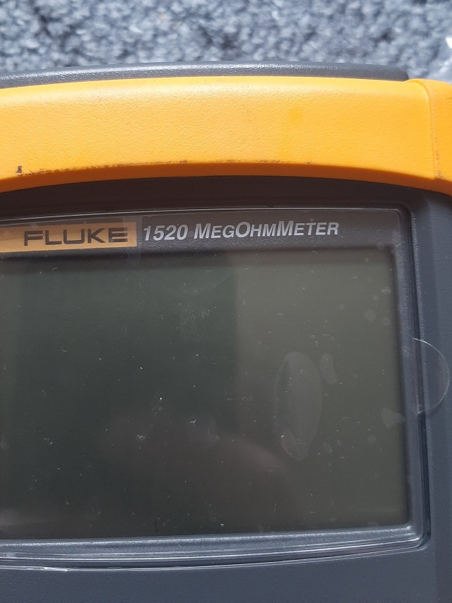 Мегаомметр Fluke1520