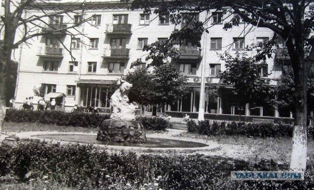 Фотохроника "загнивающего совка". Часть 2