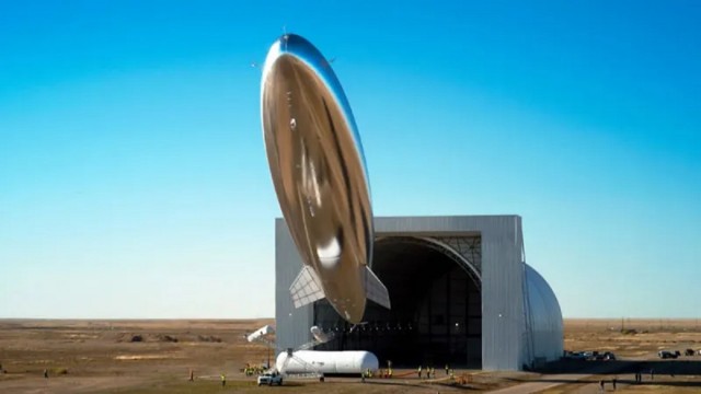 Япония. Сотовая связь дирижаблями