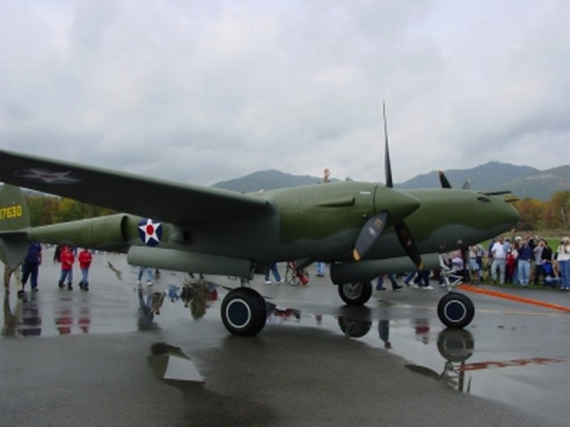 Многоцелевой истребитель P-38 «Lightning»