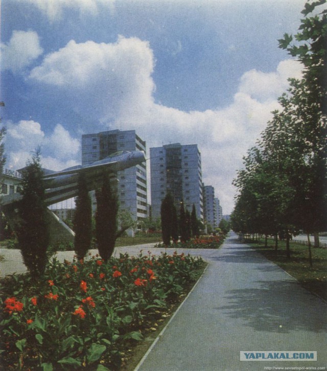 Дарите детям самолёты!