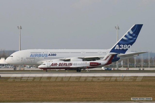 Airbus A380 снаружи и внутри