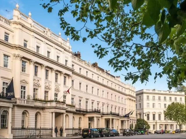 The Times пишет: власти Великобритании планируют размещать беженцев из Украины в "конфискованных особняках российских олигархов"