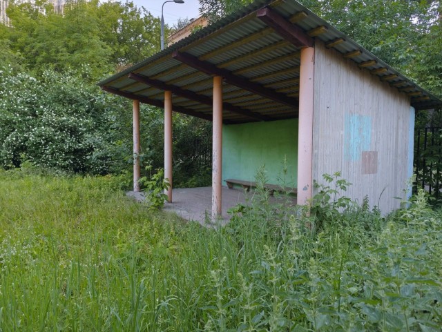 Шляюсь по Москве (городские джунгли, плоские дома и машинки)