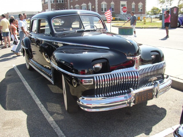Tucker 48: фара, которая смотрит в поворот