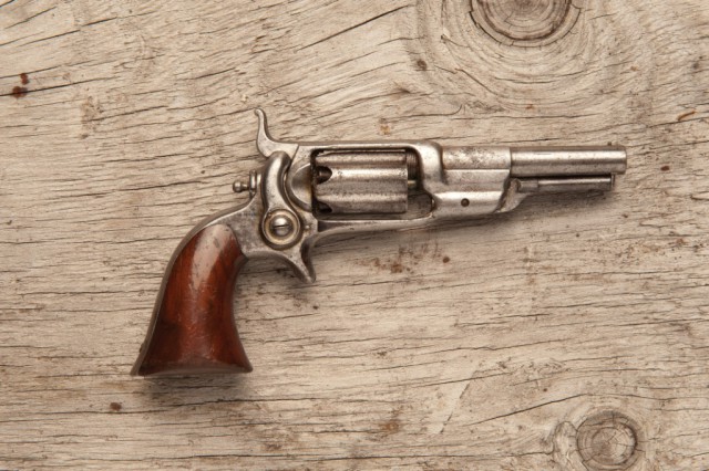 Уайатт эрп револьверы. Colt 1851 navy. Красивые револьверы. Дробовик смит вессон. Colt m1873 single action army.