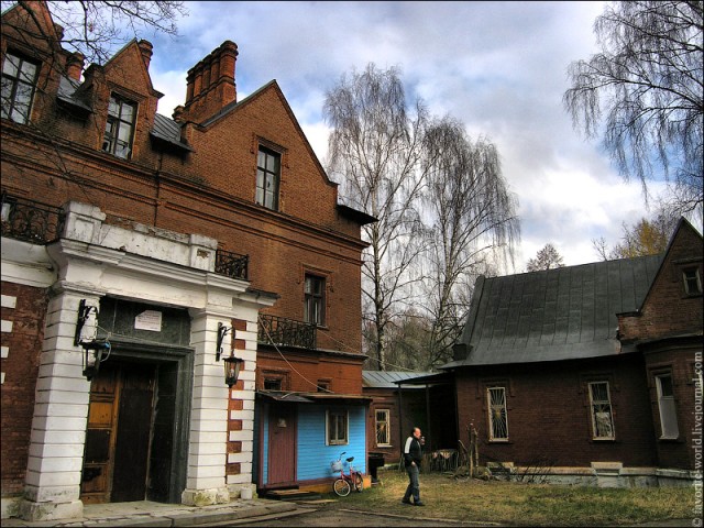 Замок Щербатовых. (48 фото)