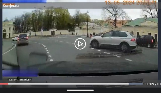 Автор видео искренне считает, что он прав