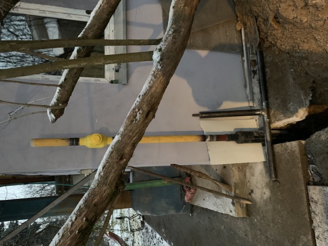 Приезжали «газовики» - опять предлагали газ подключить. Держим оборону, не соглашаемся. Размышления насчет газификации.
