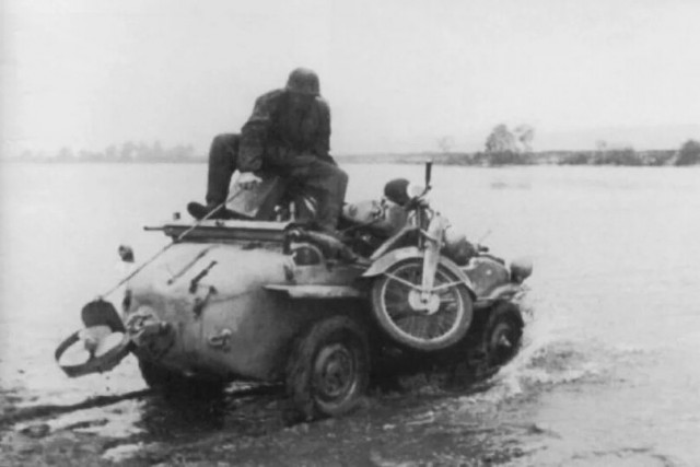 Плавающие автомобили танковых дивизий Вермахта