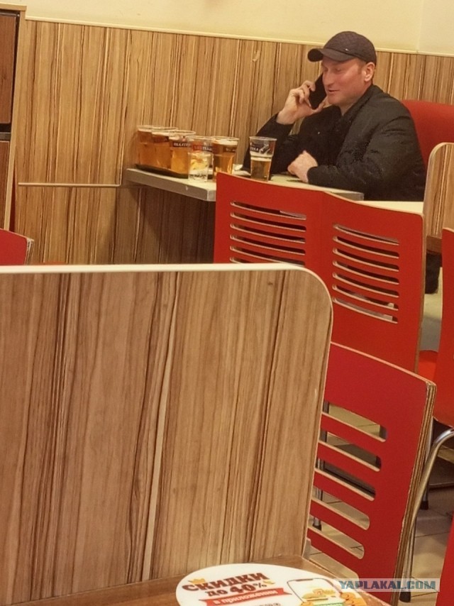 Норм мужик решил днюху справить