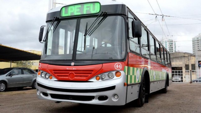 Игра на ЯПе: Угадай АВТО-9
