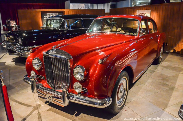 Королевский автопарк в Иордании