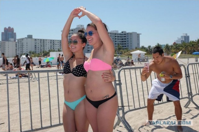 Американские студенты на каникулах в Майами