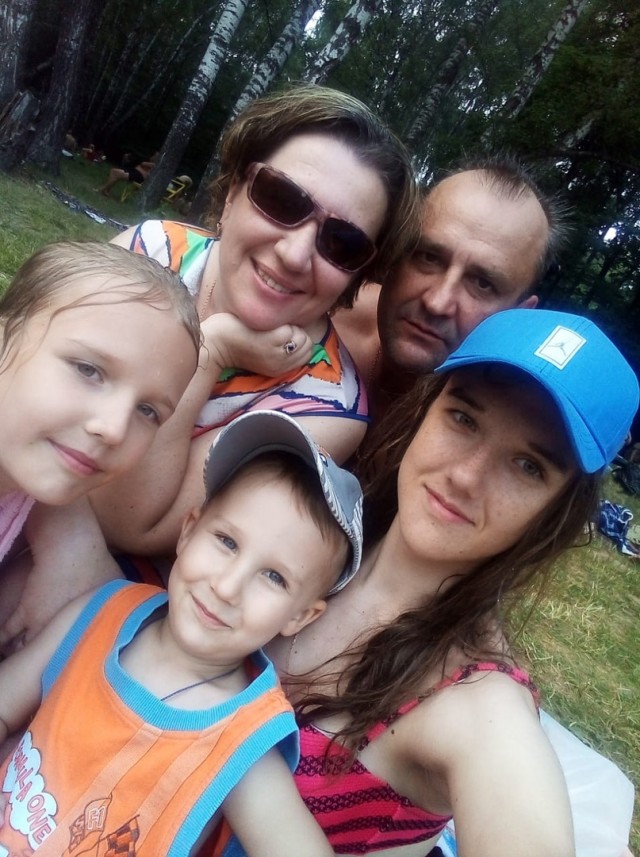 Большие папы и маленькие дети