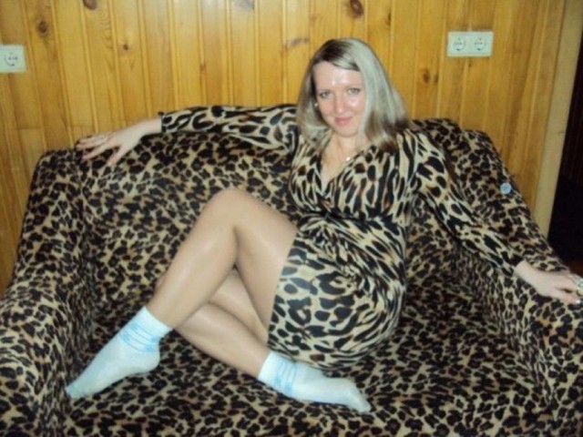 Светка, коза блин, фоткай давай, я же позирую