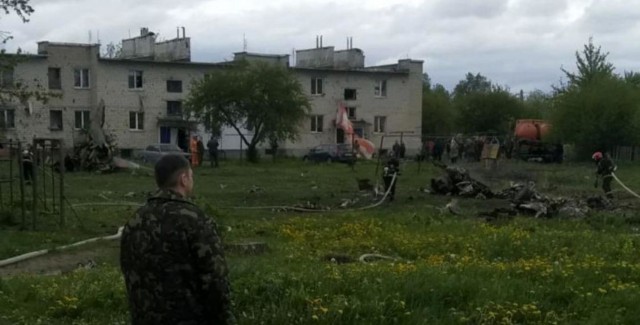 В Белоруссии на жилой дом упал самолёт