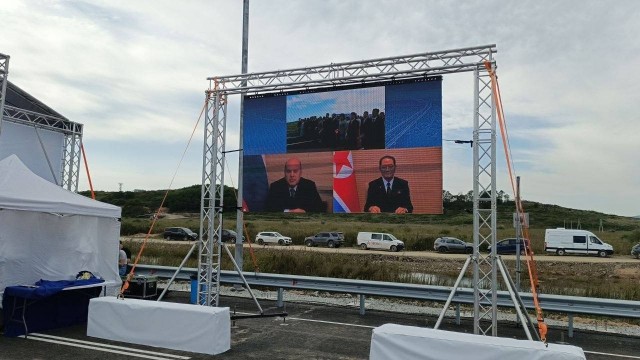 Россия и КНДР открыли первый автомобильный мост между странами